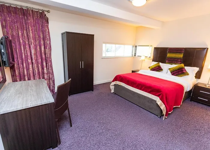 Avenue 10 * Killarney